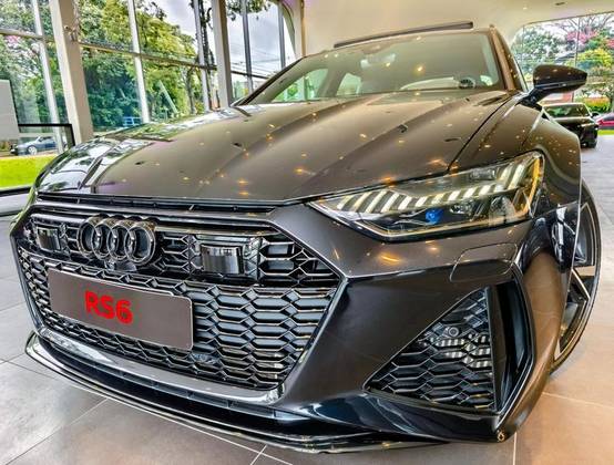AUDI RS6 4.0 AVANT V8 TWINTURBO MHEV TIPTRONIC